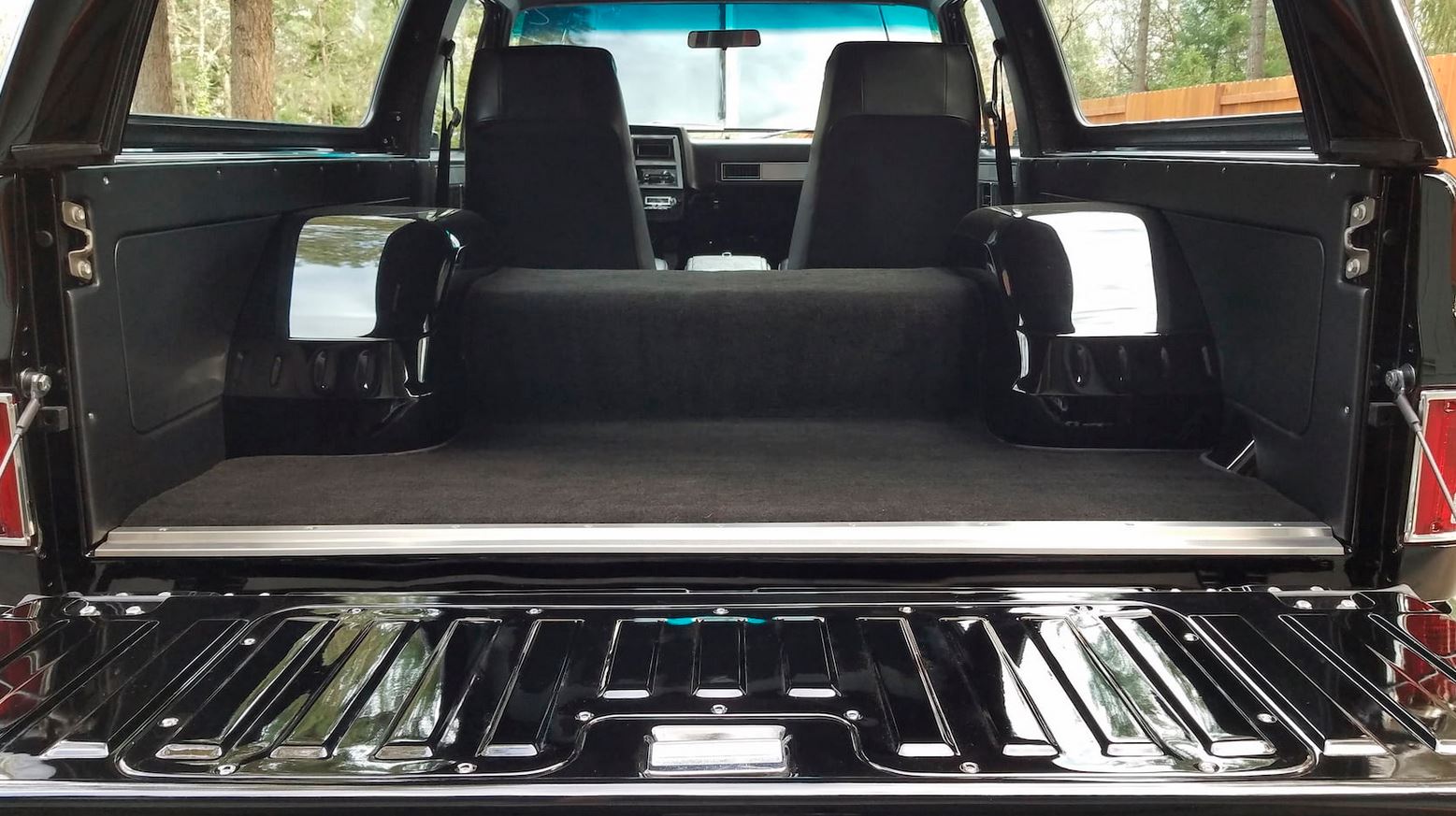 425hp V8-Powered 1985 GMC Jimmy Restomod