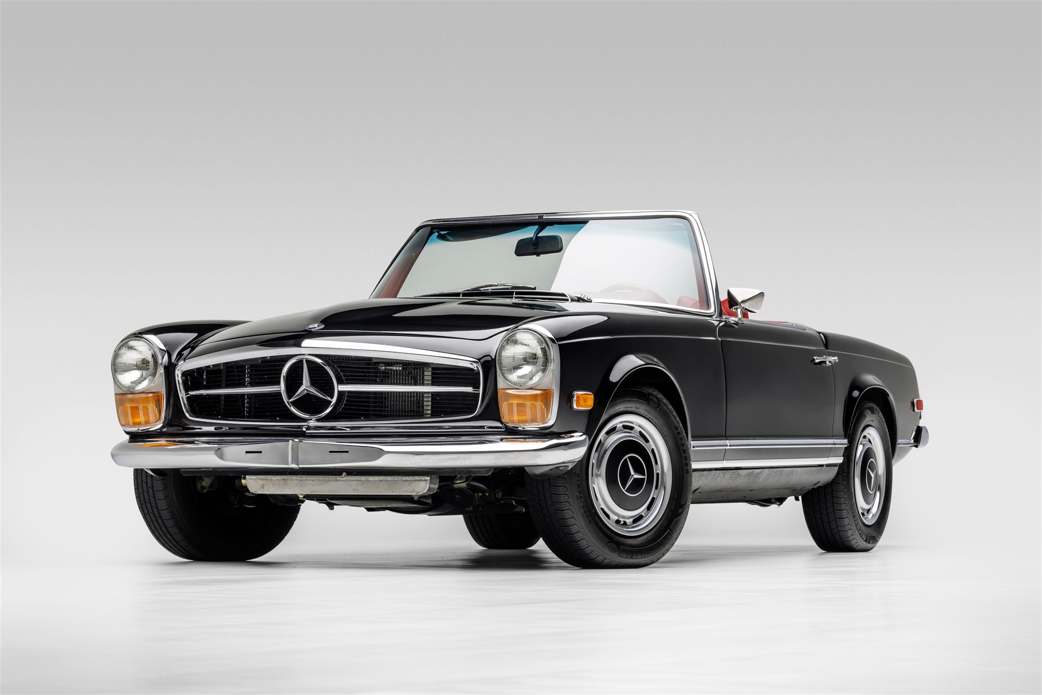 M116-Swapped 1968 Mercedes-Benz 280 SL Pagoda