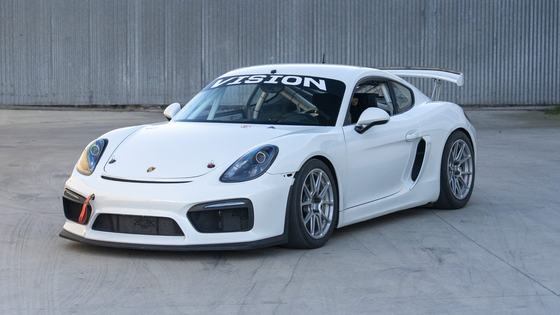 2016 Porsche Cayman GT4 Race Car