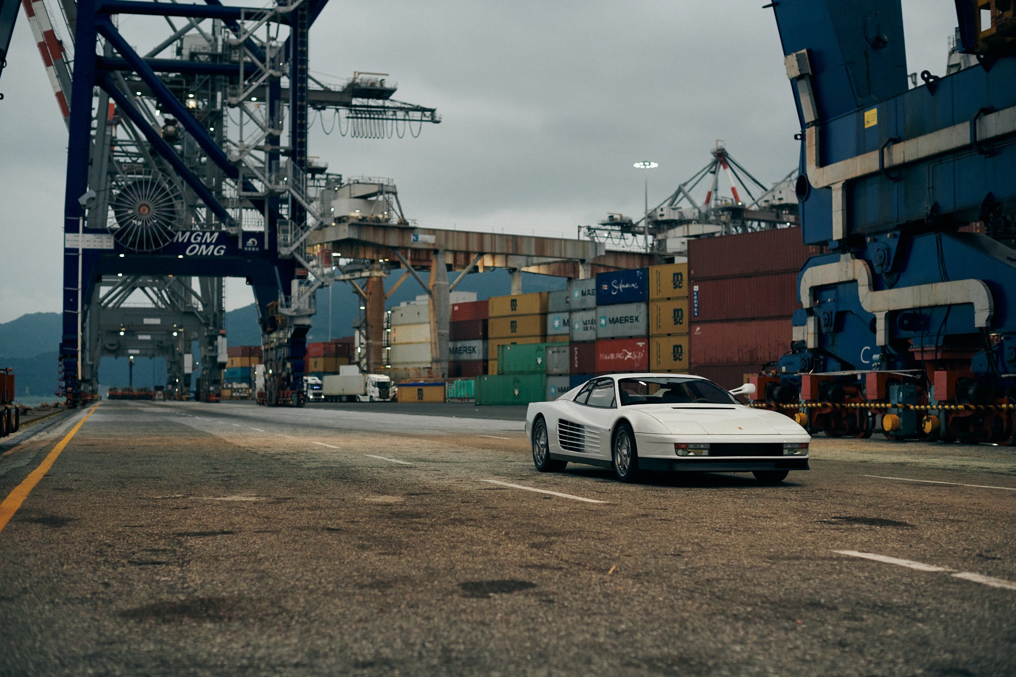 510hp Restomodded Ferrari Testarossa by Officine Fioravanti
