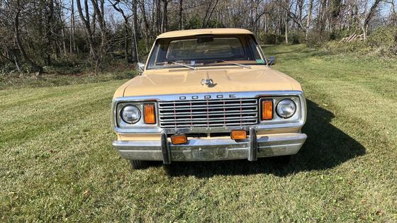 1978 Dodge D150 Custom Diesel by Clarke Motors