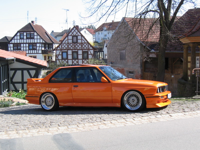 BMW M3 E30 on BBS RS