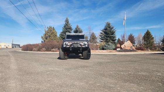 Fuel-Injected 351ci V8 1977 Ford Bronco