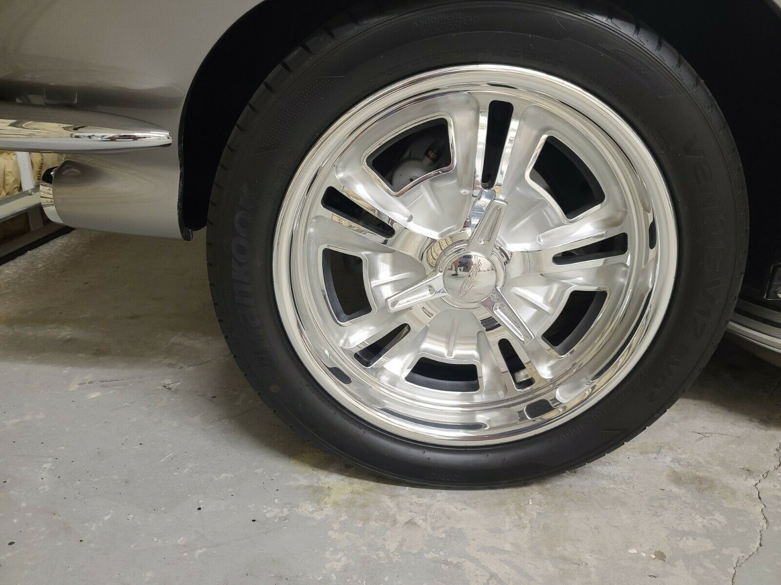427-Powered 1966 Chevrolet Corvette Restomod