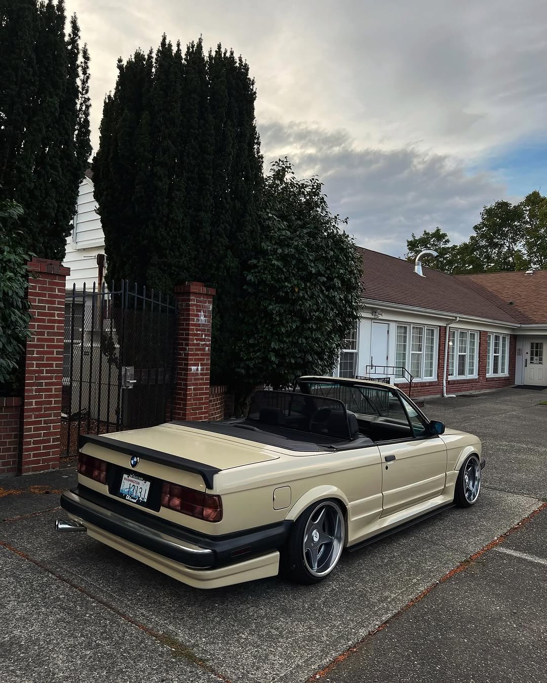 BMW E30