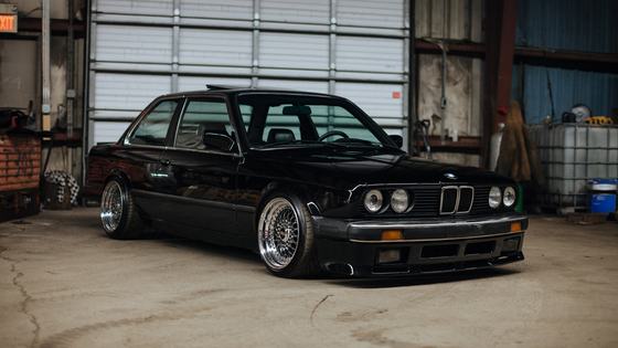BMW 325is by Dave DelTorto