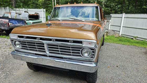 1975 Ford F-250 Custom Explorer Highboy 4×4