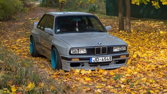 Rocket Bunny 1986 BMW E30