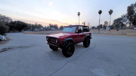 1975 Ford Bronco Modified by baderink