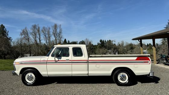 1977 Ford F-150 Custom Explorer SuperCab