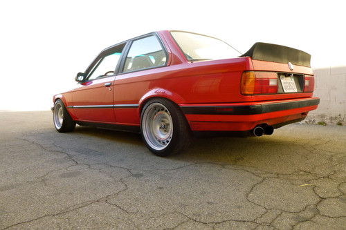 BMW E30 with Corsa GT-200 Series Steelies