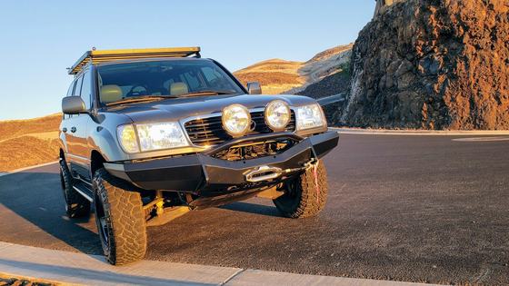 2000 Toyota Land Cruiser UZJ100