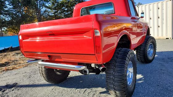 1969 Chevrolet K5 Blazer 4×4 by Darby Motorsports