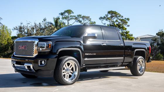 2016 GMC Sierra 2500HD Denali by SoCal Diesel