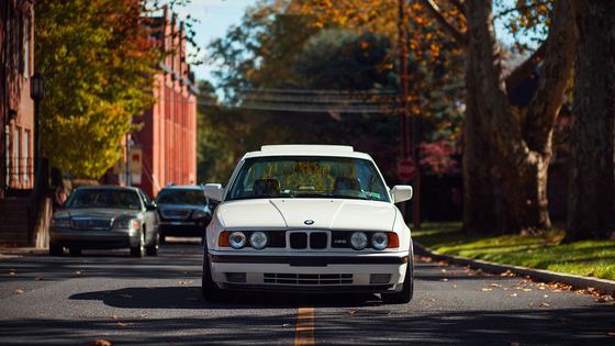 BMW E34 M5 by Jason Hower