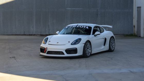 2016 Porsche Cayman GT4 Race Car