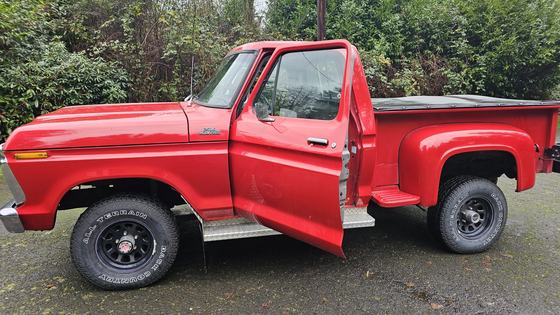 1977 Ford F-150 Custom Flareside 4x4