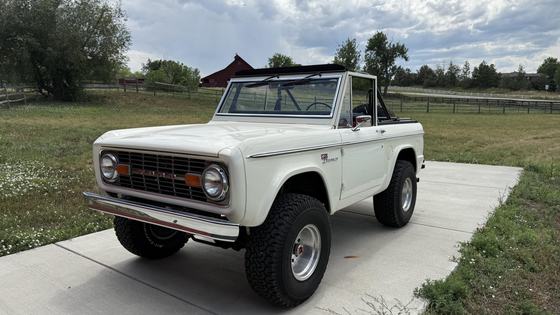 1977 Ford Bronco by Ameliaguidi