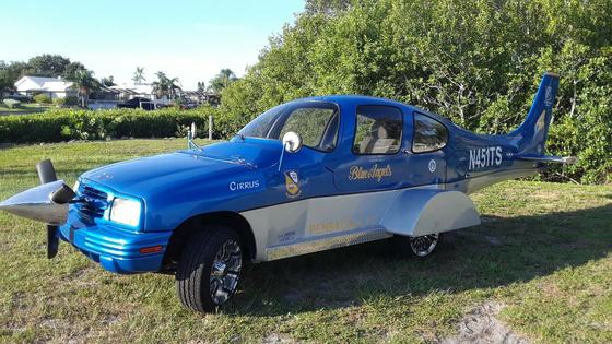 Unique Caroplane: Chevy Tracker and Cirrus SR22 Fusion