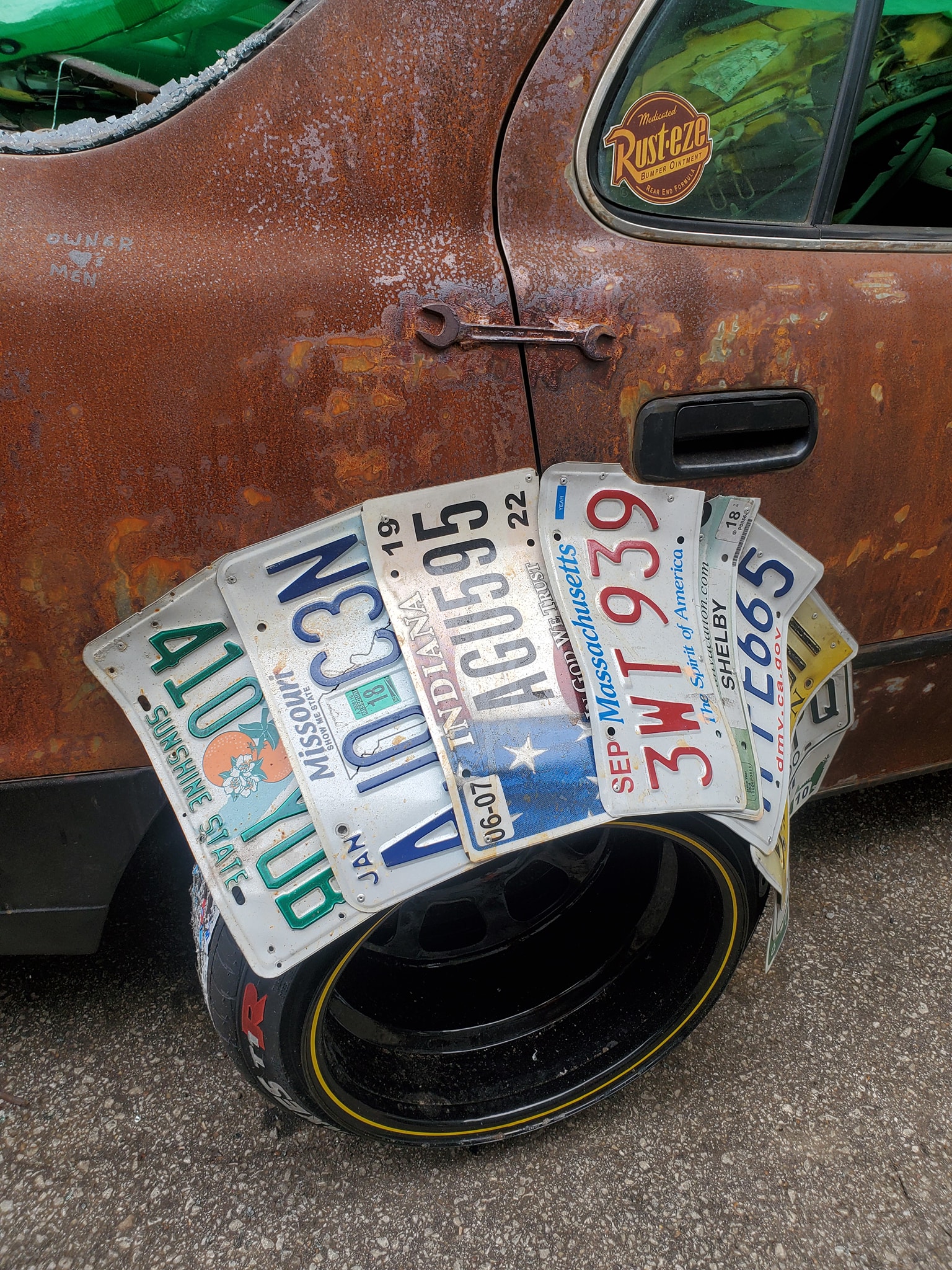 Rusted Rat Rod Toyota Camry with License Plate Fenders