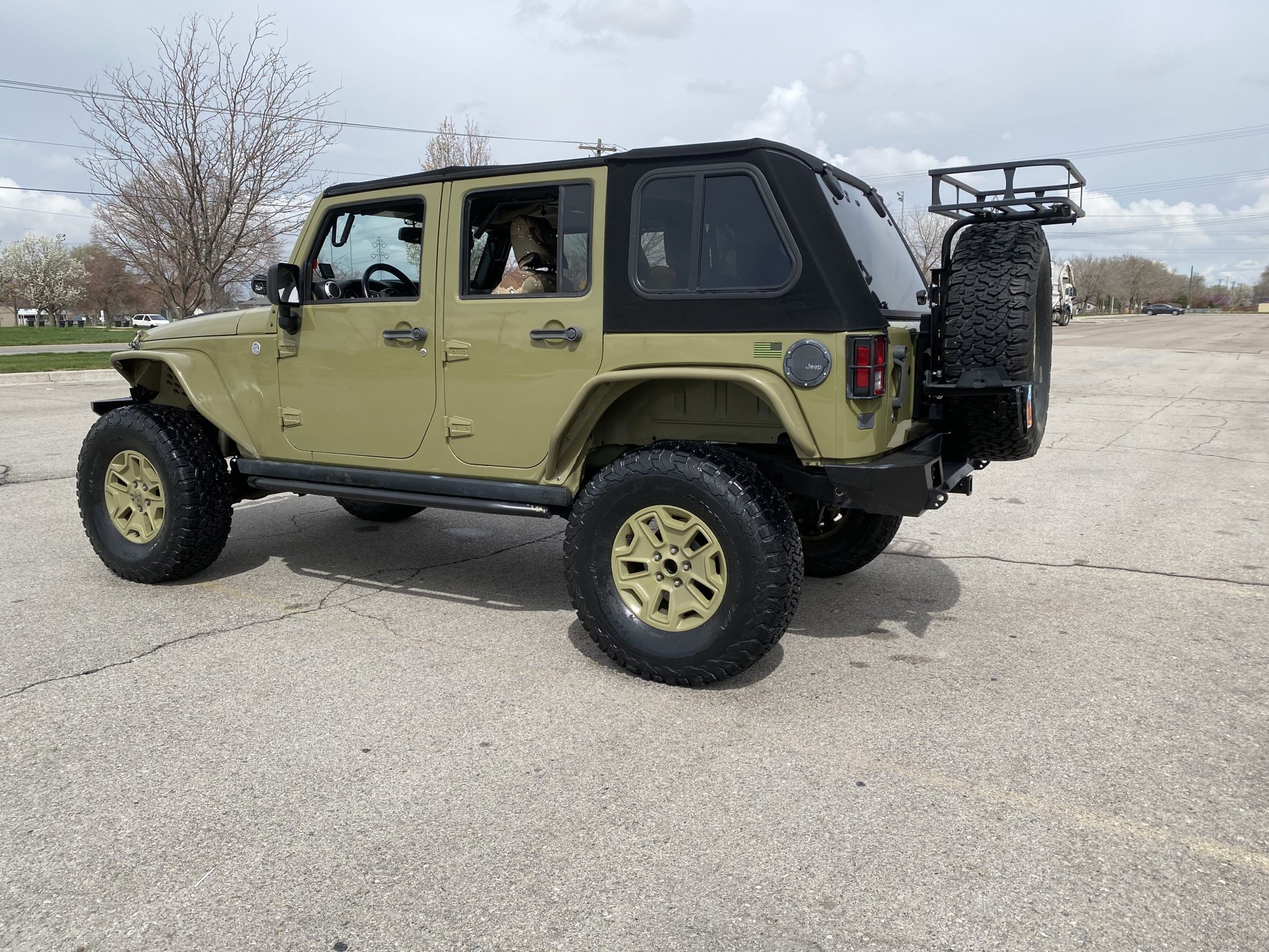 2013 Jeep Wrangler Unlimited Rubicon by RiversideRides