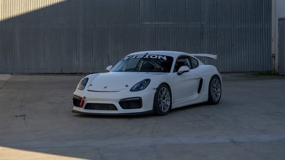 2016 Porsche Cayman GT4 Race Car