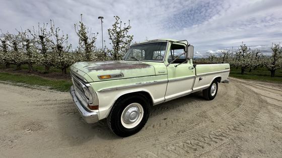 1972 Ford F-250 Sport Custom Camper Special