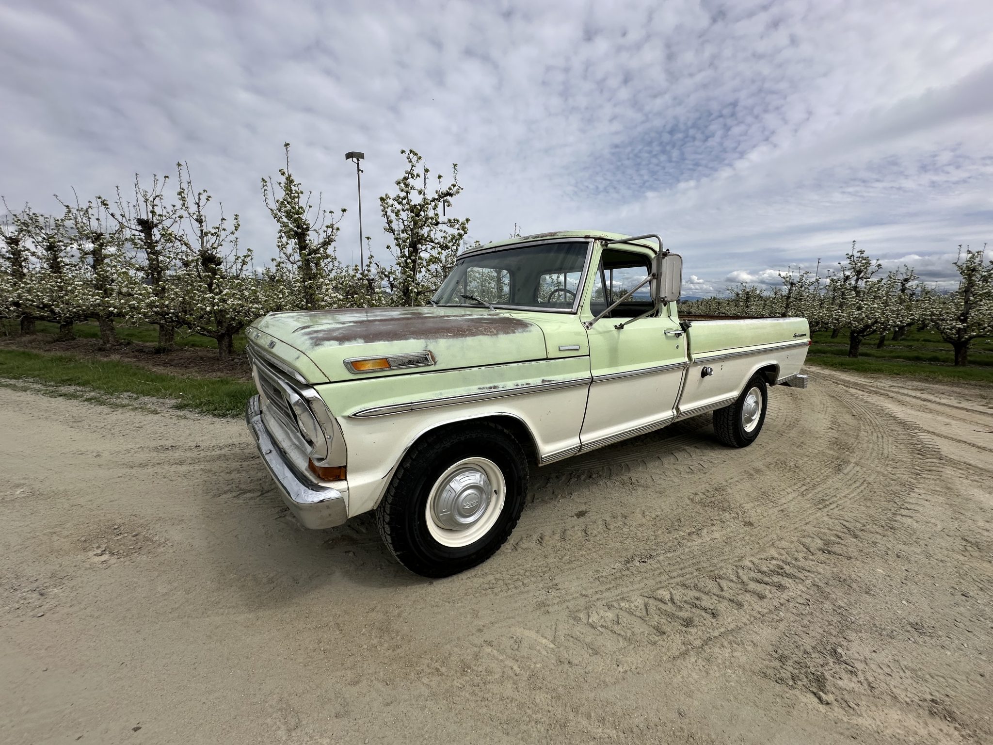 1972 Ford F-250 Sport Custom Camper Special