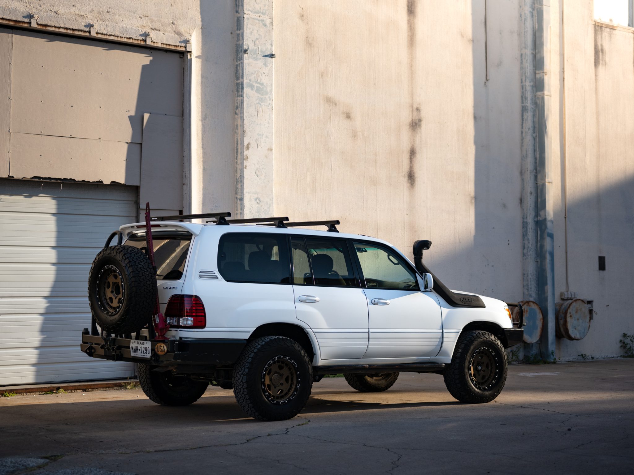 Modified 2006 Lexus LX470