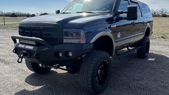 2001 Ford Excursion Limited 7.3L Power Stroke by Private Party