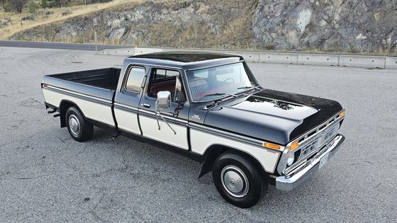 1977 Ford F-250 Custom Super Cab Camper Special