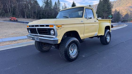 1977 Ford F-150 Custom Flareside 4×4