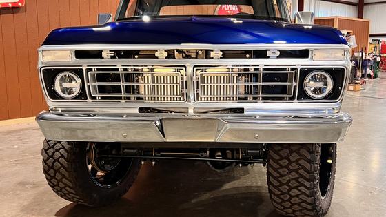 1977 Ford F-250 Custom 4x4 by Mainlymusclecars