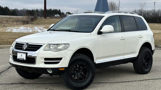 Lifted Volkswagen Touareg TDI