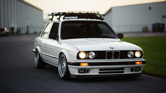 1989 BMW E30 by Neil Prasad