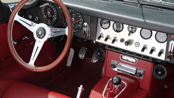 Eagle Restomod 1962 Jaguar E-Type Roadster
