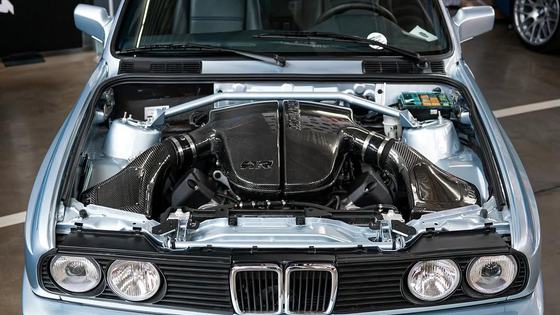 V10-Swapped BMW E30 M3 by Renner