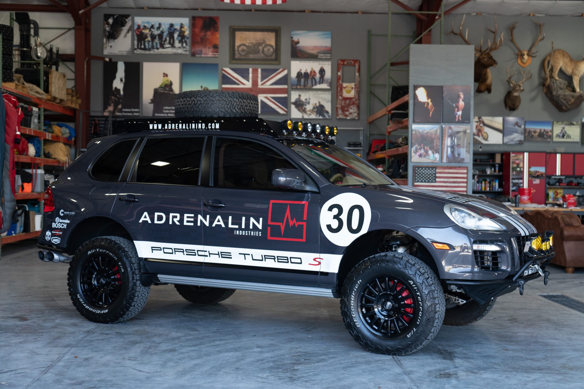 2010 Porsche Cayenne Turbo S by Adrenalin Industries