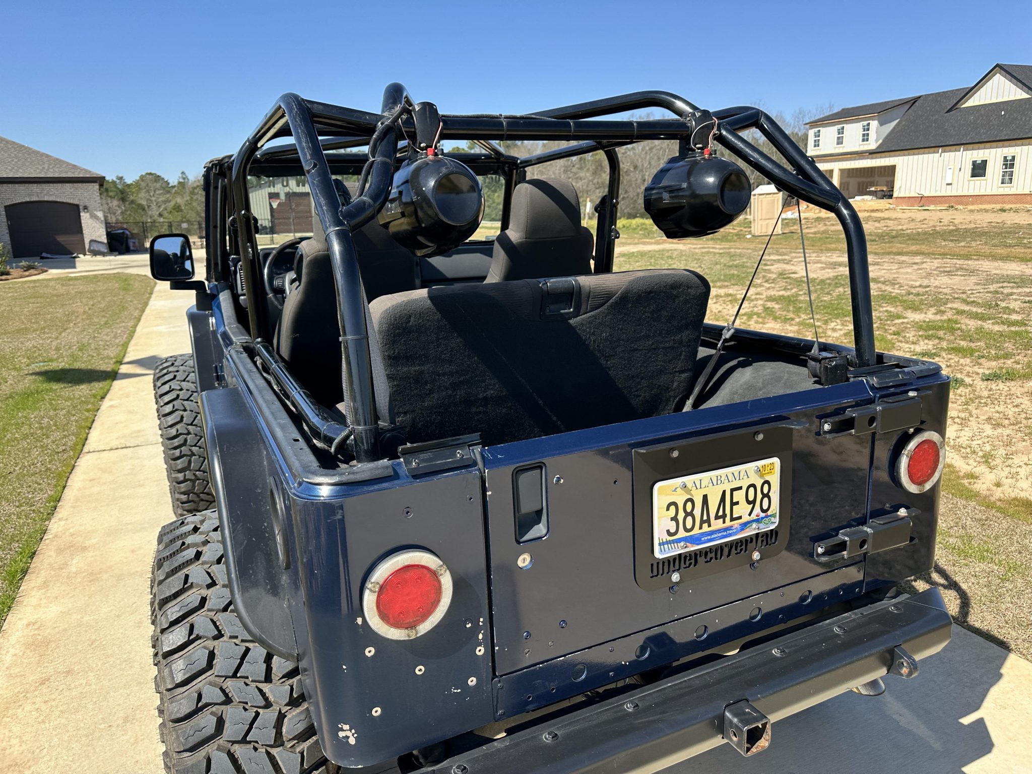 2005 Jeep Wrangler Unlimited by Under Cover Fabworks