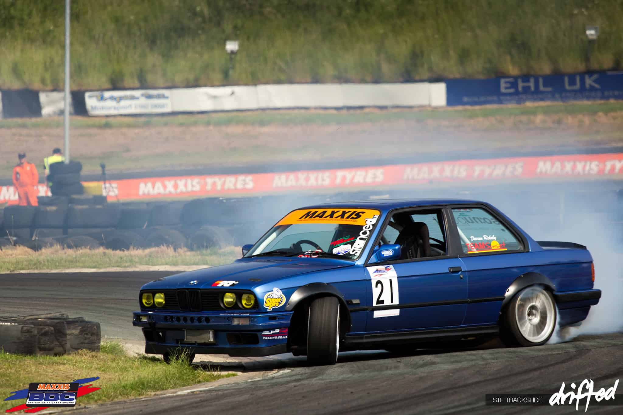 V8-Powered BMW E30 Drift Car