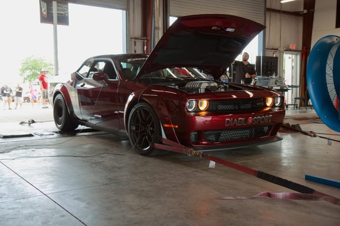 820hp DiabloSport-Tuned Dodge Challenger Hellcat Redeye