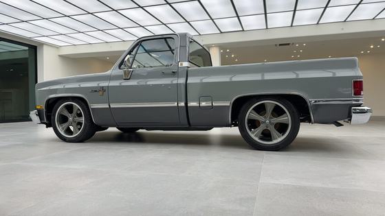 1985 Chevrolet C10 Scottsdale 4-Speed