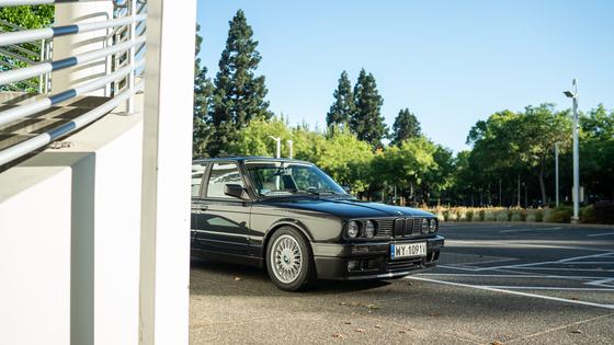Euro BMW E30 Touring by CAtuned
