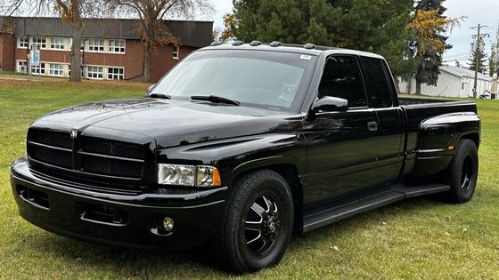 2002 Dodge Ram 3500 SLT+ Quad Cab Dually
