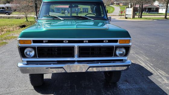 1977 Ford F-150 Custom Flareside 4x4
