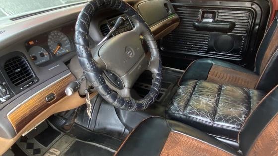 Crown Victoria-Framed 1970 Ford F-100 Restomod