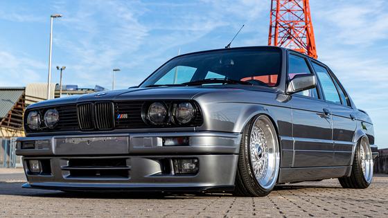 BMW 325i E30 Restomod by Pim Vinke