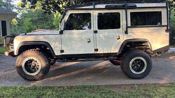 3.5L V8 Powered 1979 Land Rover 109 Series III
