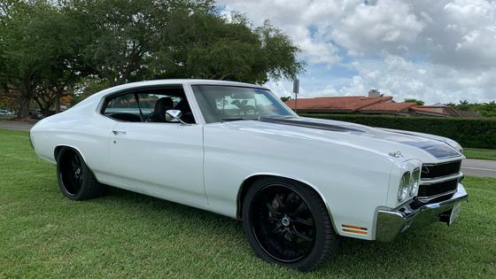 Chevrolet Chevelle with Corvette LS3 and Camaro ZL1 Seats