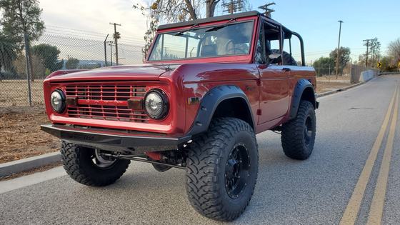 1975 Ford Bronco Modified by baderink